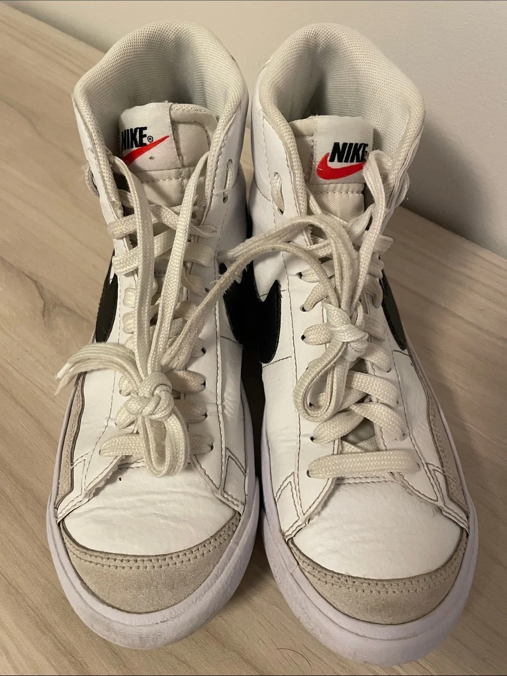 Nike Blazer Mid 77 Vintage BQ6806-100 White / Black -  Size 5.5Y